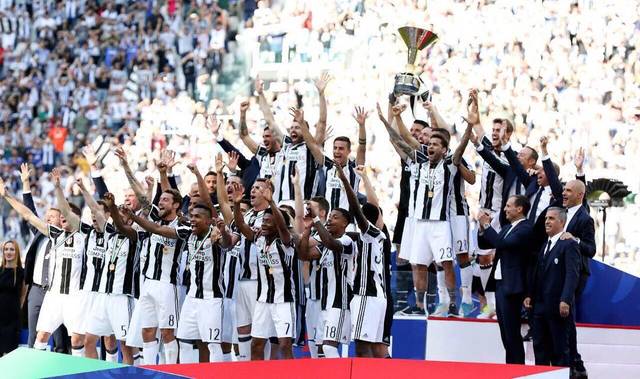 在现代足球 在现代足球