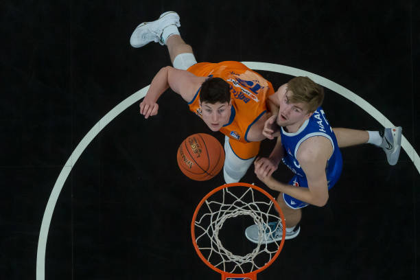 键人物的接 键人物的接